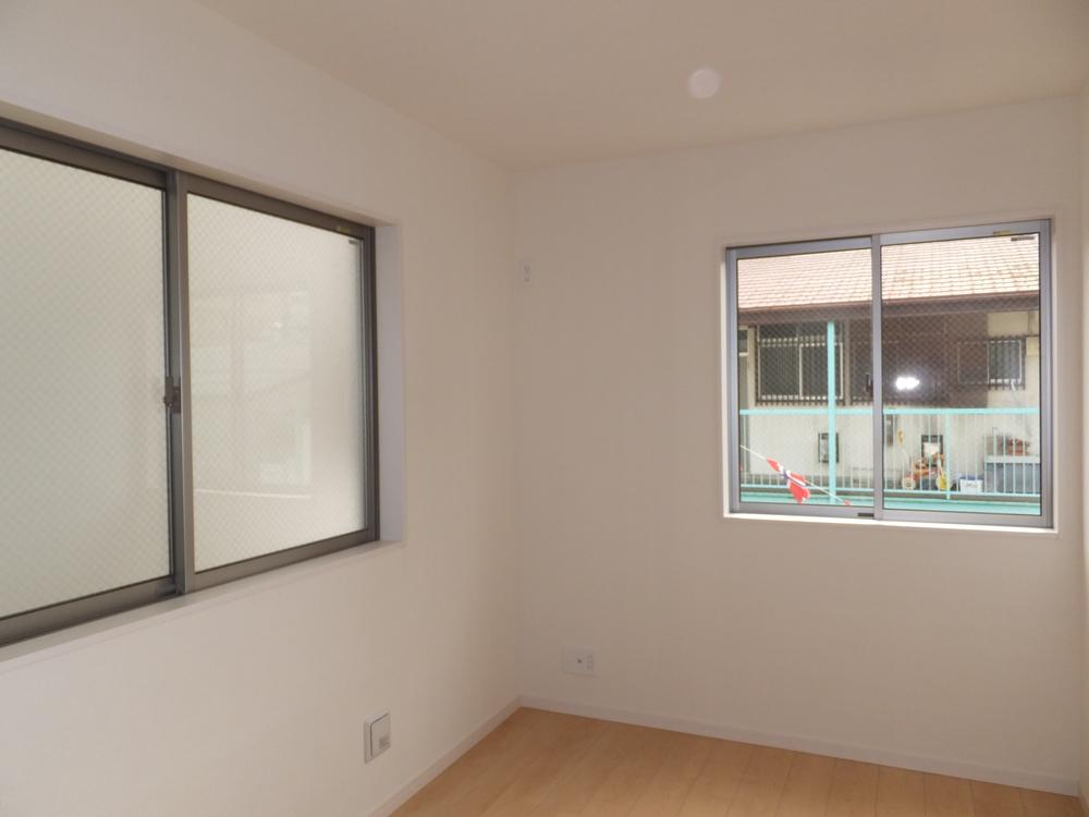 Non-living room. Local (January 2014) Shooting