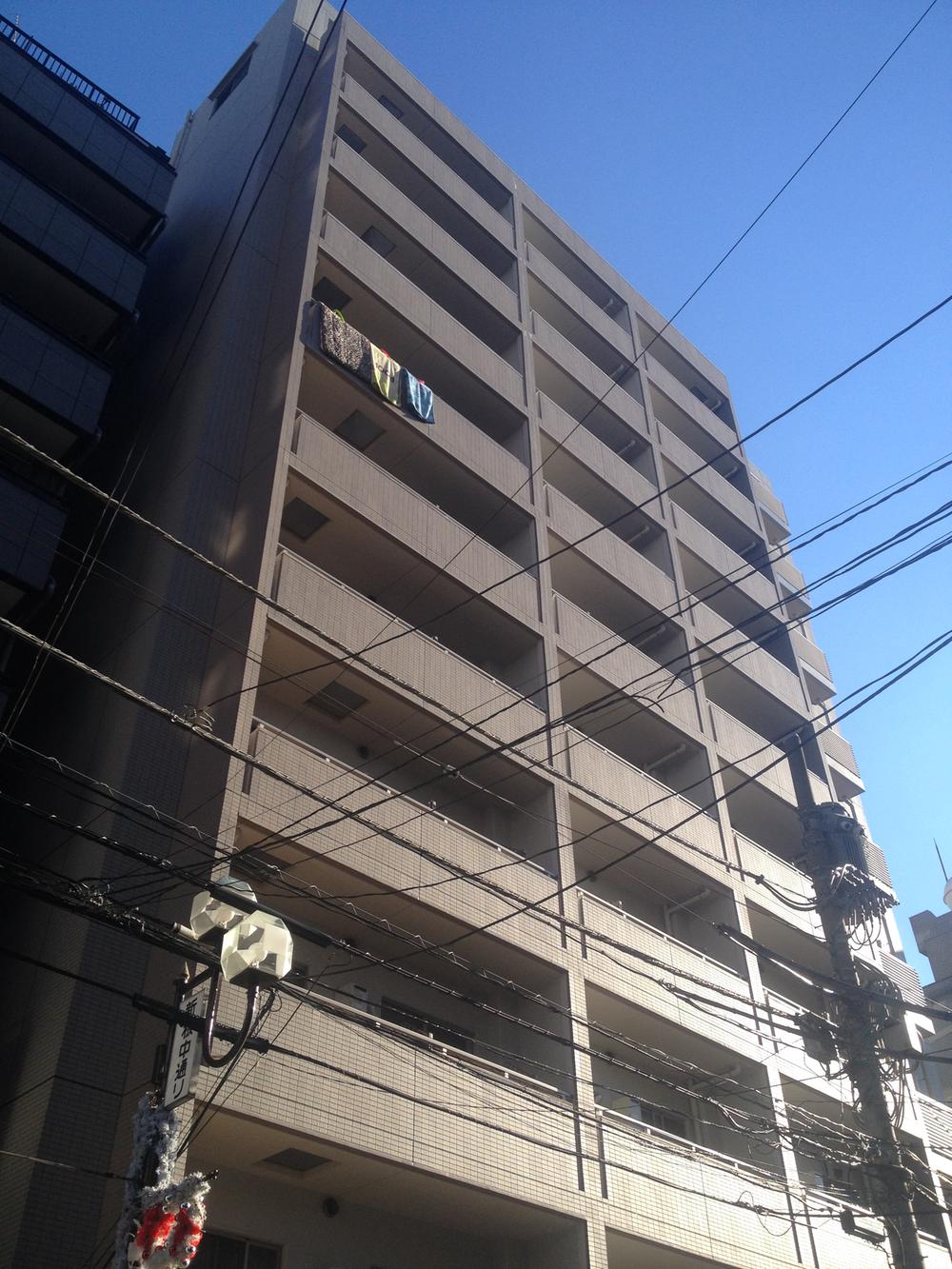 Local appearance photo. Local (12 May 2013) Shooting