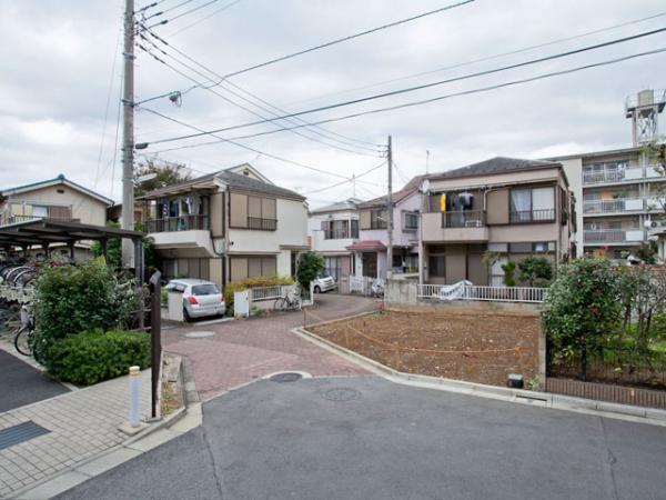 Local photos, including front road. 2013 / 11 / 12 shooting 