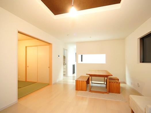 Same specifications photos (living). Same specifications