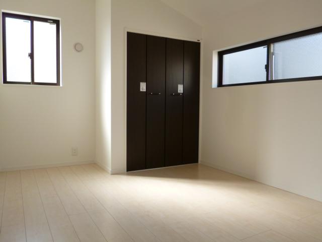 Same specifications photos (Other introspection). 2013 shooting