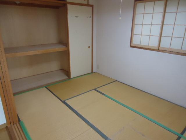 Non-living room. Room (August 2013) Shooting