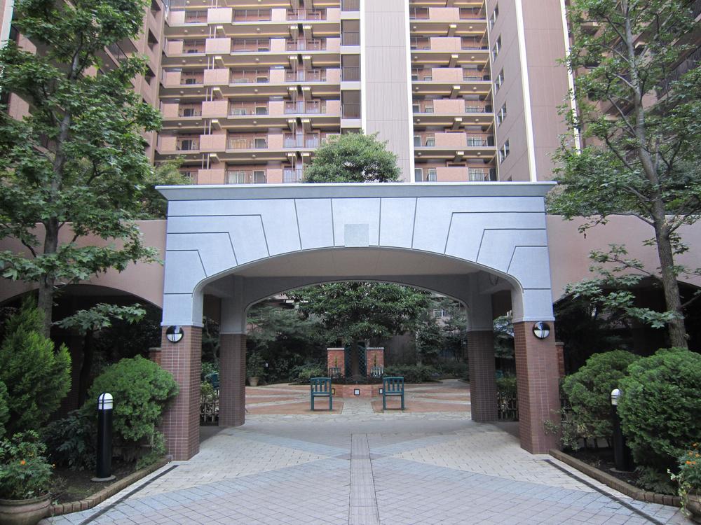 Other common areas. Patio garden