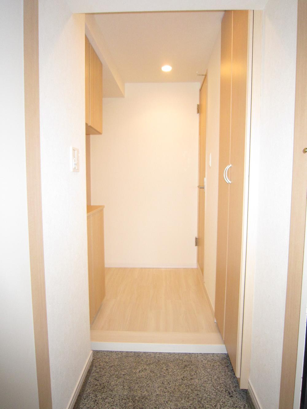 Entrance. Local (January 2014) Shooting