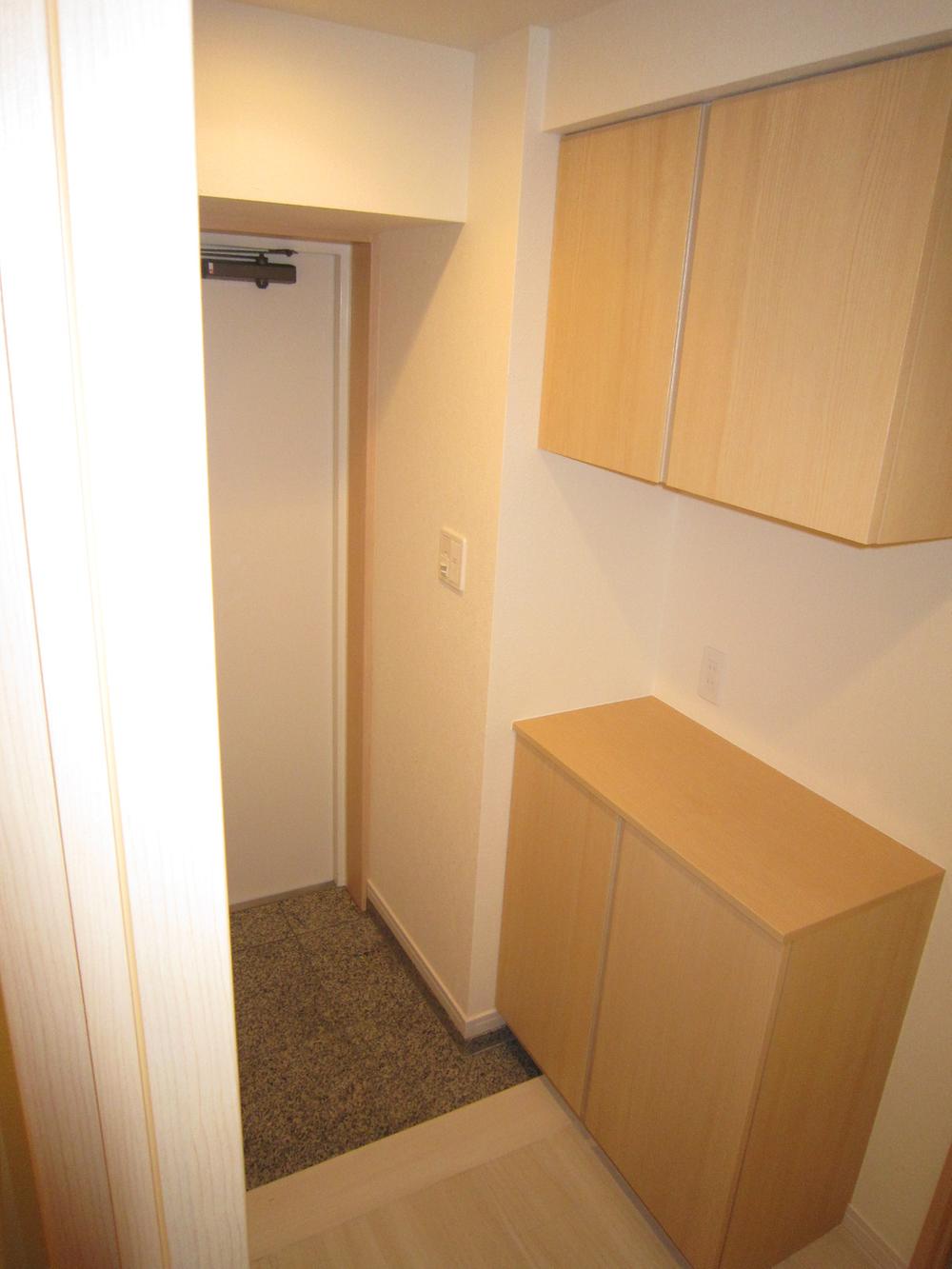 Entrance. Local (January 2014) Shooting