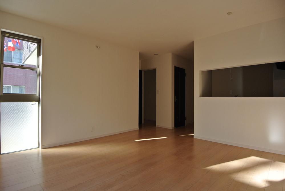 Same specifications photos (living). Local (12 May 2013) Shooting