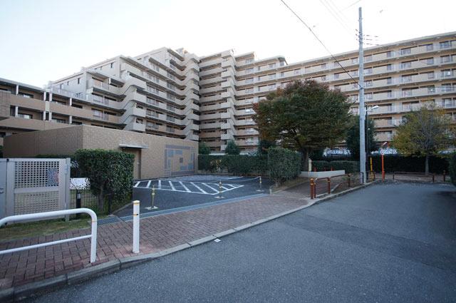 Local appearance photo. Local (11 May 2013) Shooting