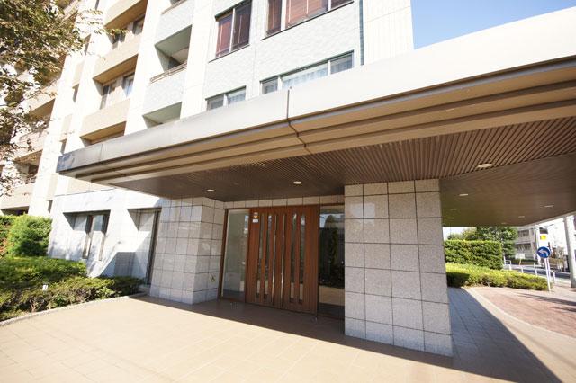 Local appearance photo. Local (11 May 2013) Shooting