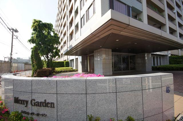 Local appearance photo. Local (11 May 2013) Shooting