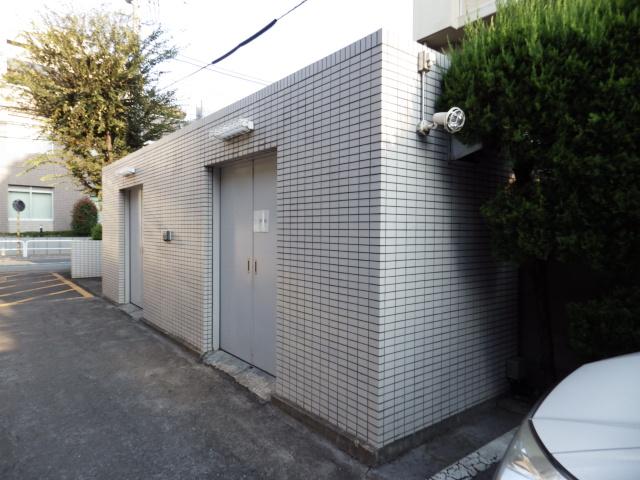 Other common areas. Garbage storage (you can out 24 hours garbage. )