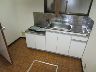 Kitchen. 2-neck Gasukitchin (installation OK)