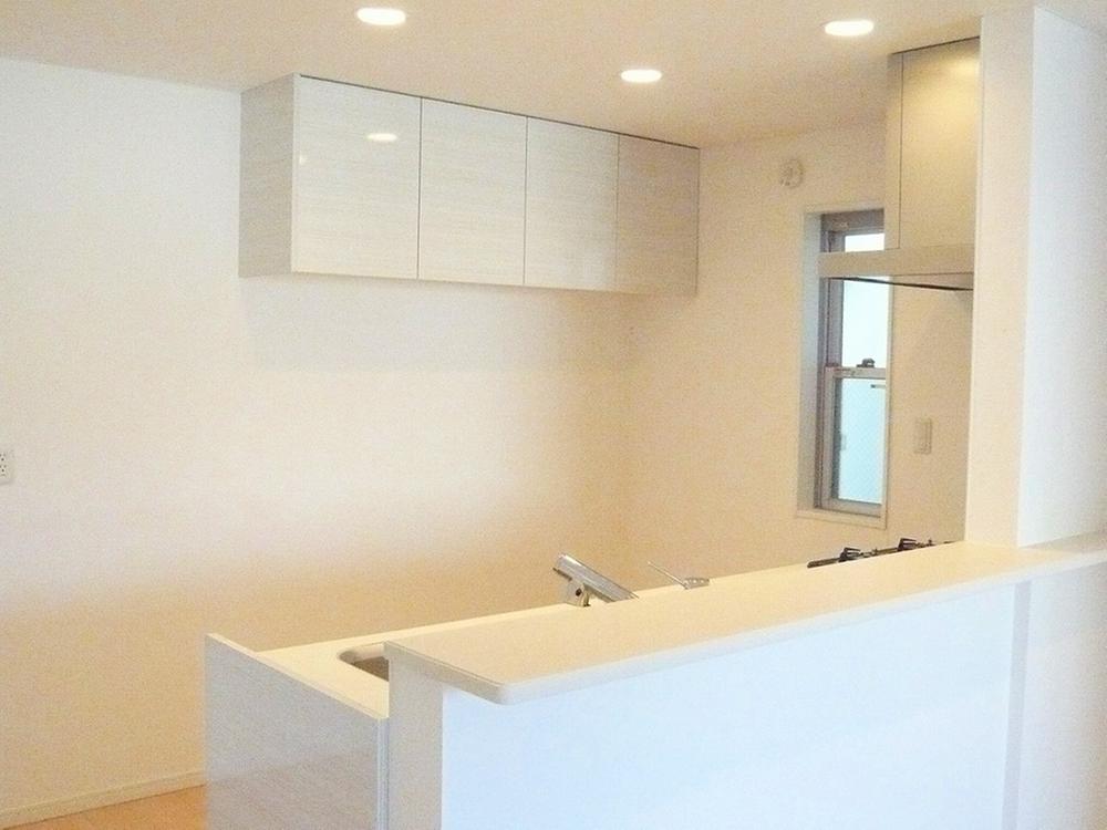 Living. Local (12 May 2013) Shooting