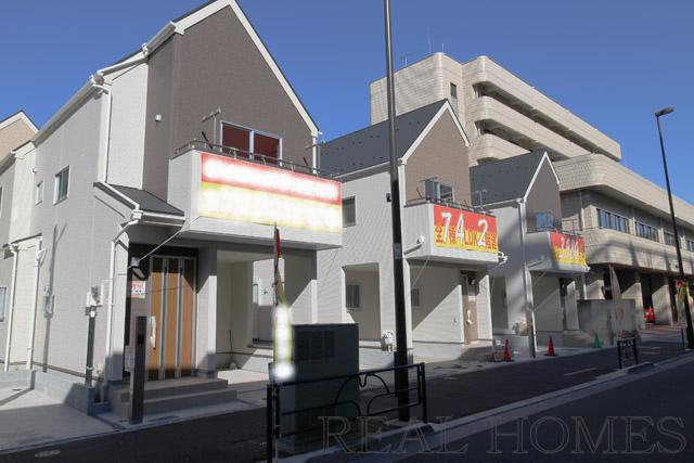 Local appearance photo. Local (11 May 2013) Shooting