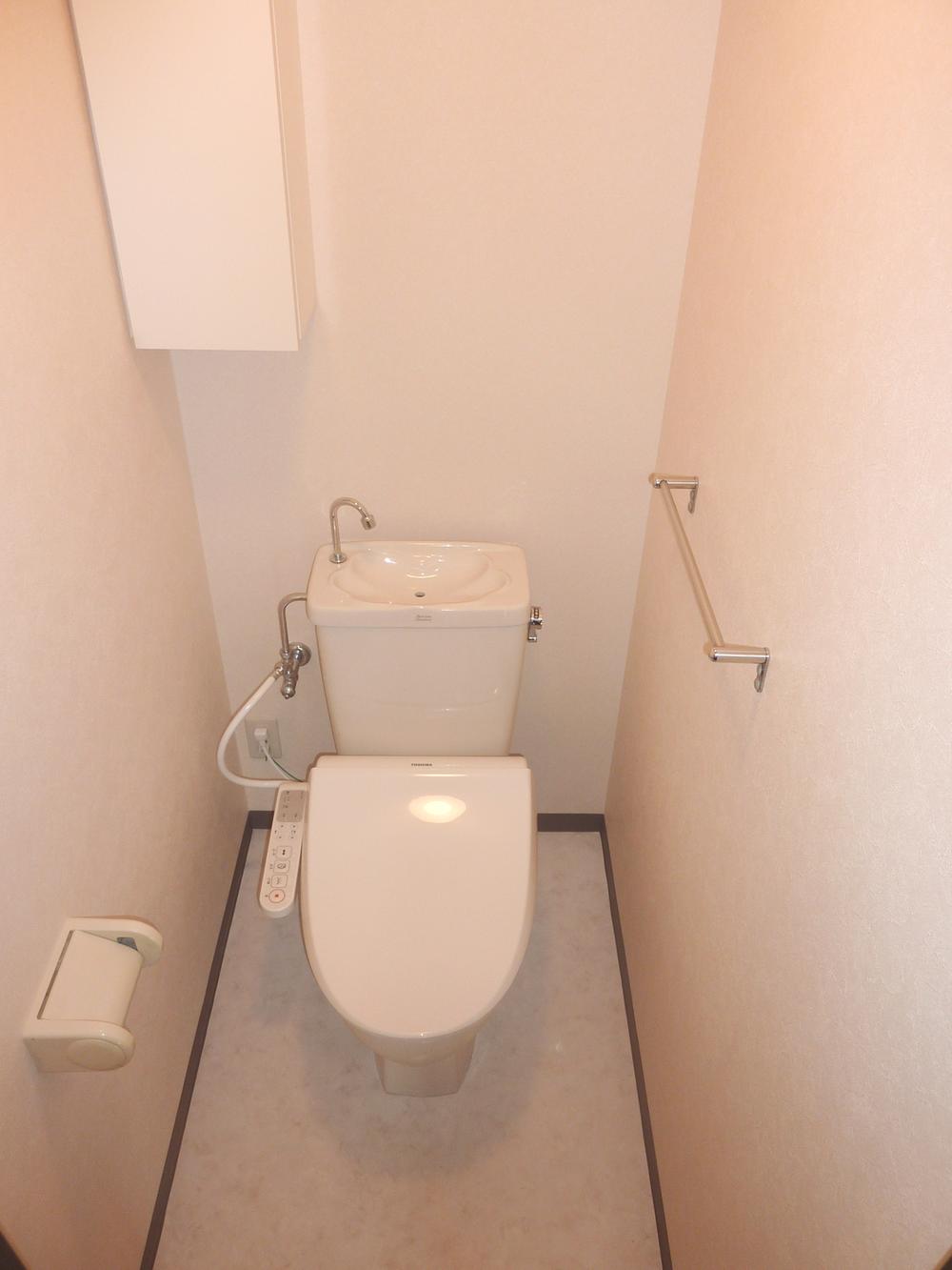 Toilet. Indoor (July 2013) Shooting