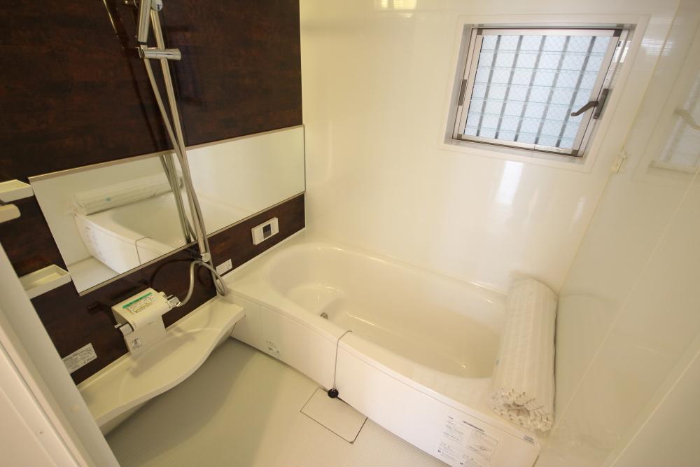 Same specifications photo (bathroom). Spacious 1 pyeong type bus