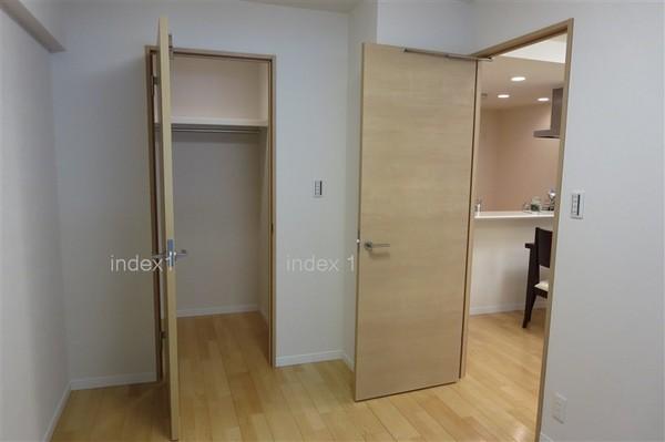 Receipt. About 6.0 Pledge of Western-style