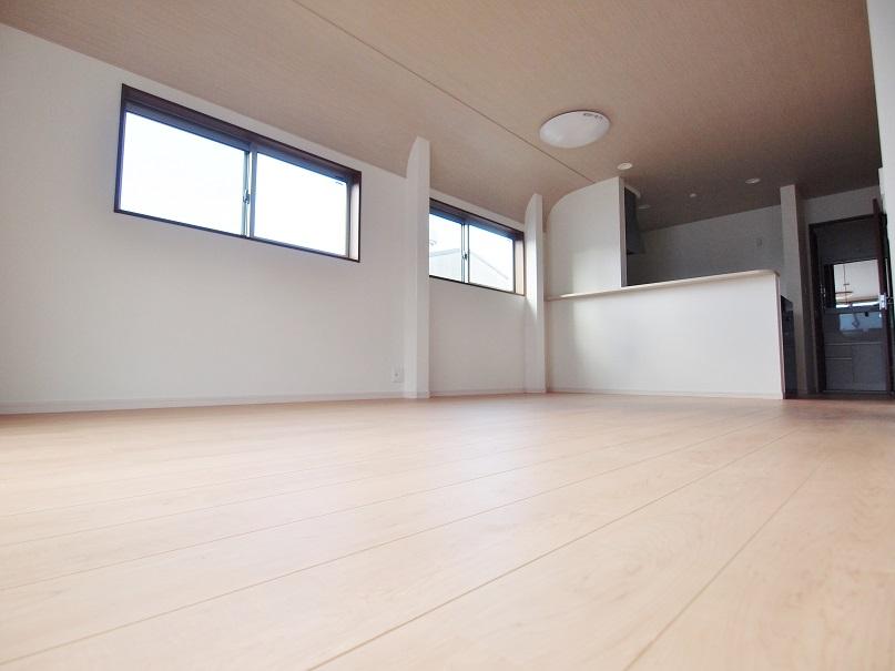 Living. - Bright south-facing LDK-