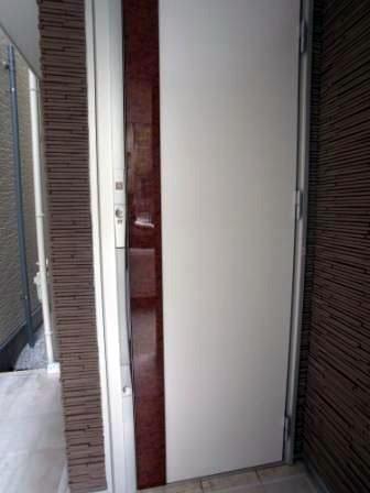 Entrance. Card key system entrance door "CAZAS"