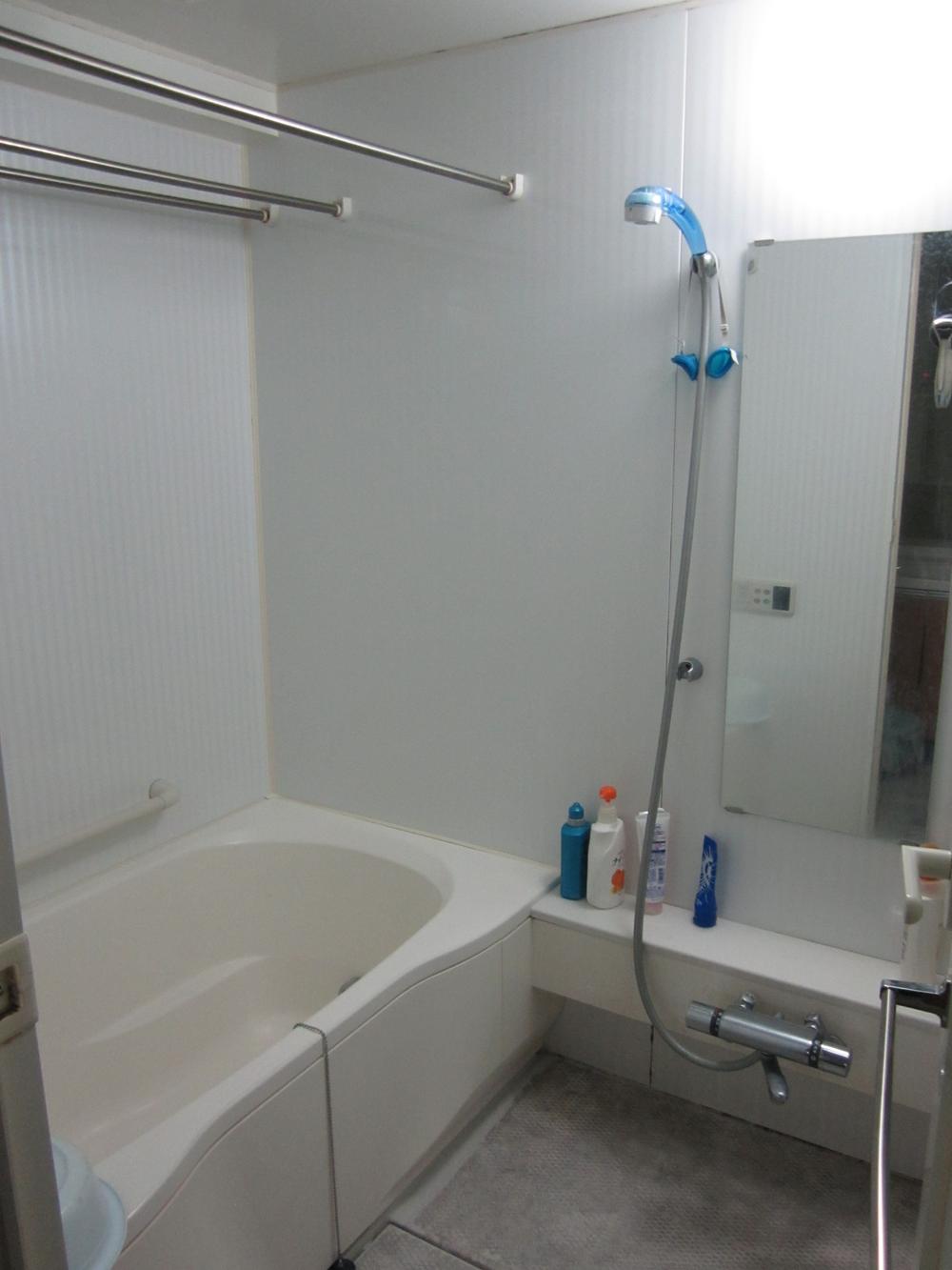 Bathroom. Indoor (April 2013) Shooting