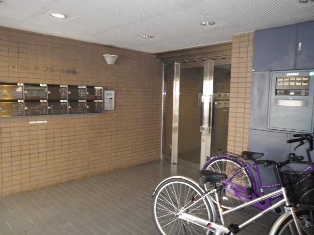 Entrance. entrance ・ auto lock