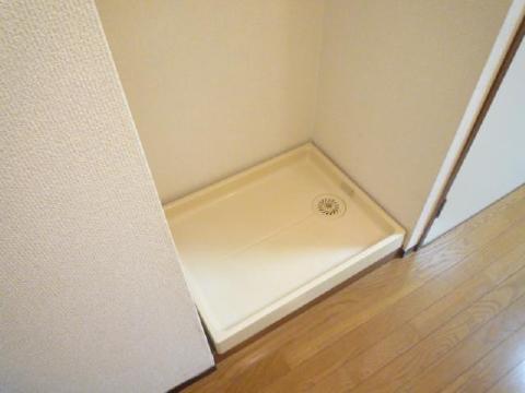 Other Equipment. Washing machine in the room, With waterproof bread.