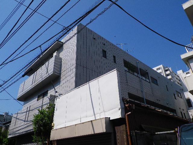 Other common areas. Building appearance