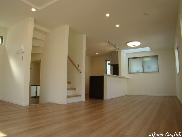 Living. Indoor (11 May 2013) Shooting