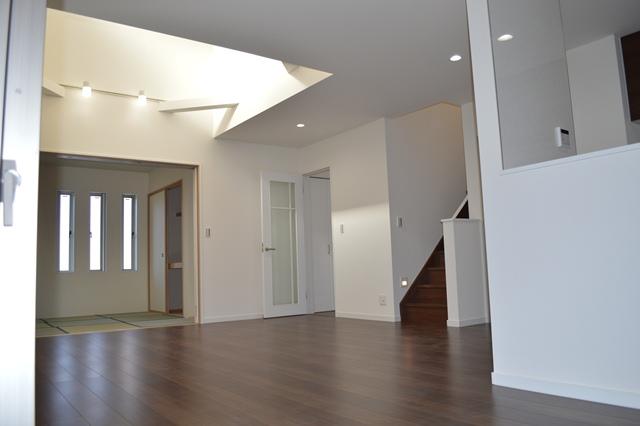 Living. Living (November 2013) Shooting