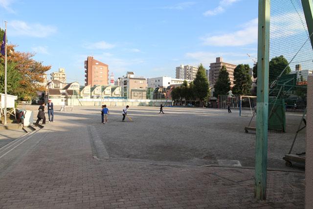 Primary school. 600m until Itabashi Shimura first elementary school