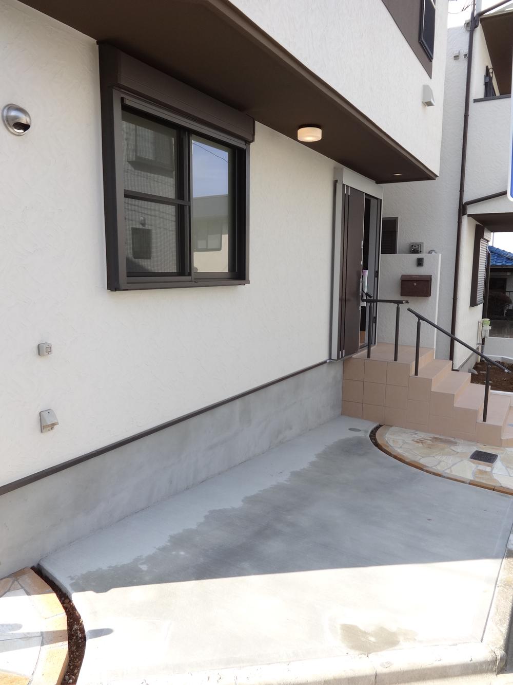 Parking lot. Local (11 May 2013) Shooting