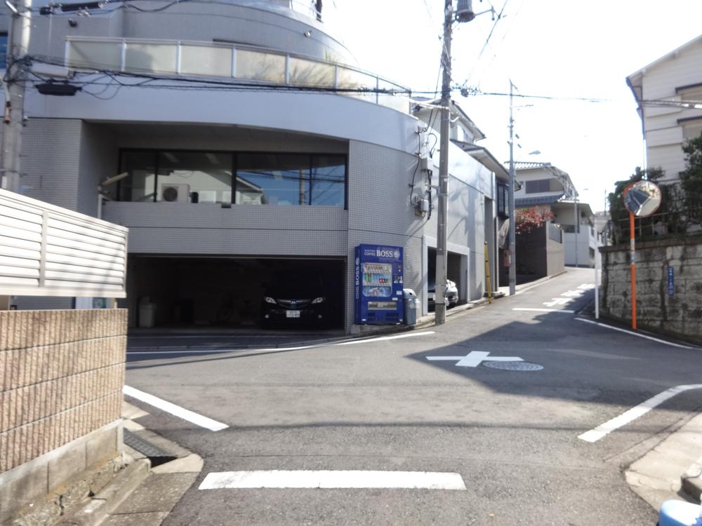 Local photos, including front road. Local (11 May 2013) Shooting