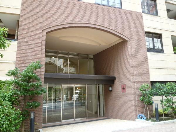 Entrance. Local (April 2013) Shooting