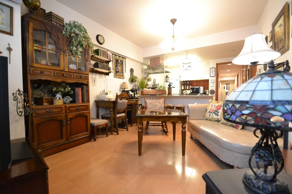 Living. Local (September 2013) Shooting