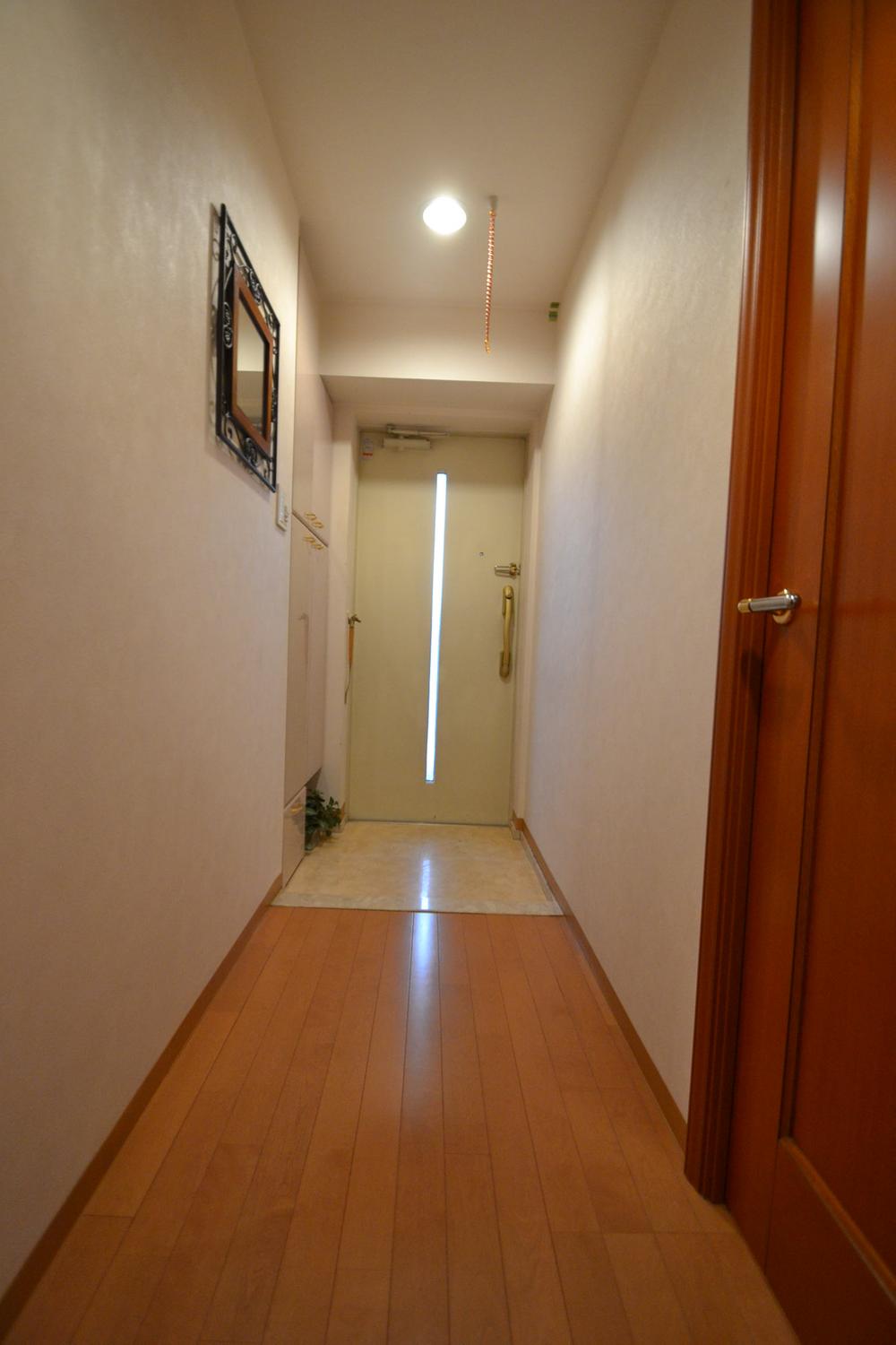 Entrance. Local (September 2013) Shooting