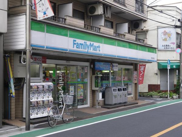 Convenience store. FamilyMart Sakae store up to 80m FamilyMart Sakaemachi shop