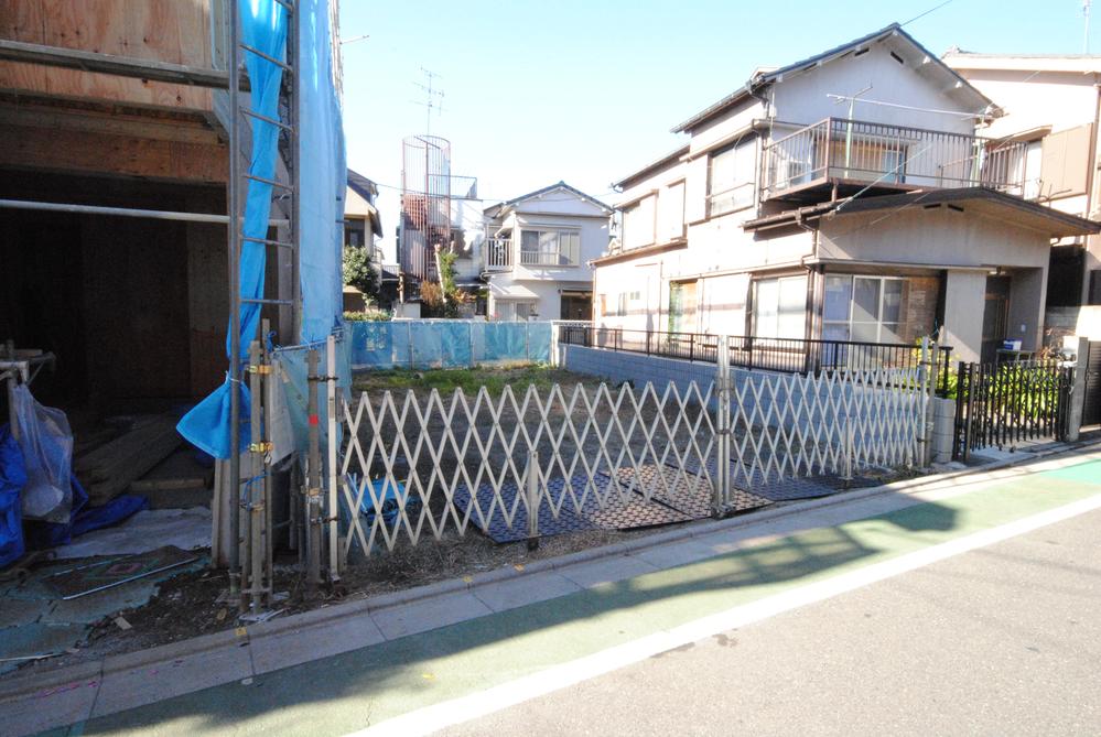 Local land photo. Local (12 May 2013) Shooting