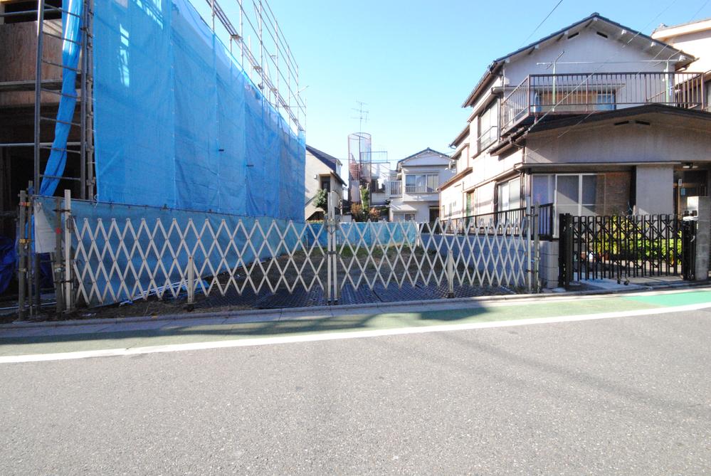 Local land photo. Local (12 May 2013) Shooting