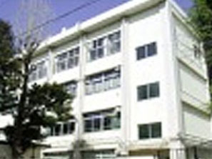 Surrounding environment. Municipal Kamiitabashi third junior high school (about 430m / 6-minute walk)