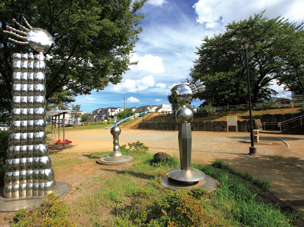 Surrounding environment. Municipal Hongmei park (about 460m ・ 6-minute walk)