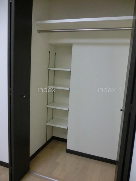 Receipt. Enter clothing and accessories is plenty!