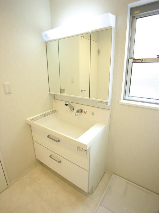 Same specifications photos (Other introspection). Basin construction cases