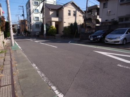 Local photos, including front road. Local (11 May 2013) Shooting