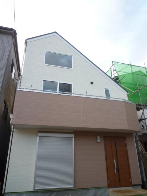 Local appearance photo. 3 Building appearance