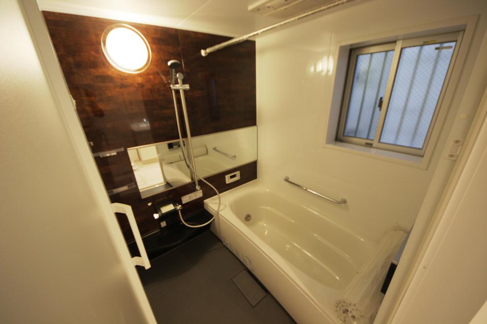 Bathroom. Bathroom TV ・ With mist sauna