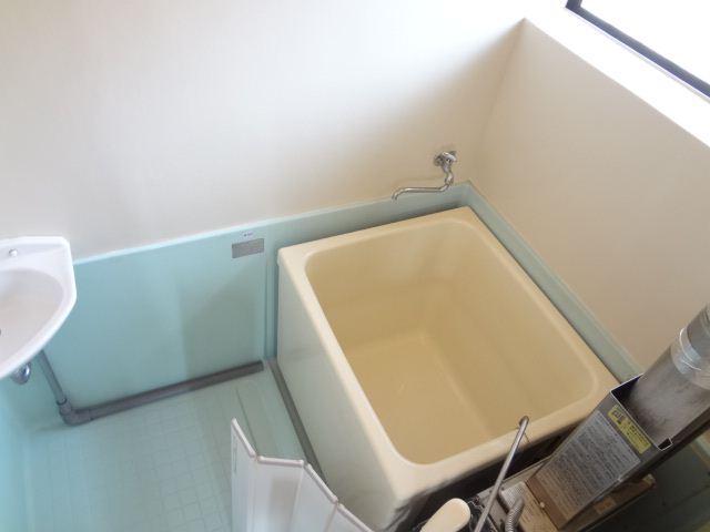 Bath. With reheating function