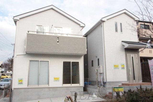 Local appearance photo. Local (12 May 2013) Shooting