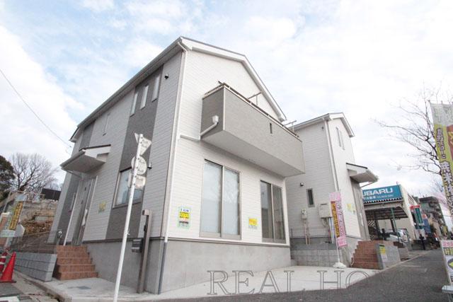 Local appearance photo. Local (12 May 2013) Shooting