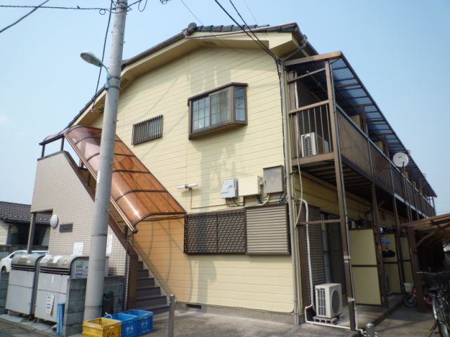 Building appearance. ◆ Renewal Property ◆ Corner room