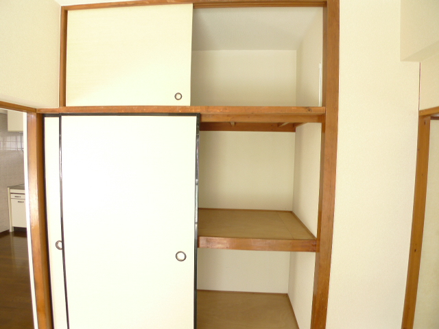 Receipt. There housed with upper closet in each Japanese-style room