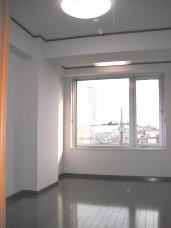 Living and room. Western-style 5.5 Pledge